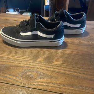 Kids Vans Old Skool V Sneakers